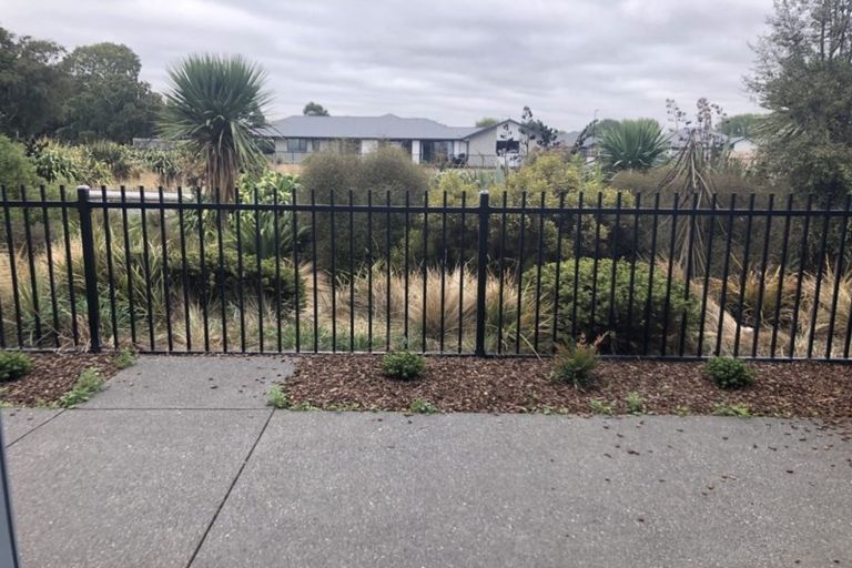 Photo of property in 5 Bellbird Lane, Marshland, Christchurch, 8083