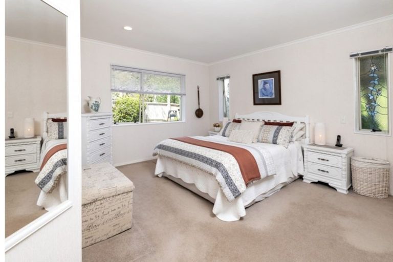 Photo of property in 17 Highgate Place, Somerville, Auckland, 2014