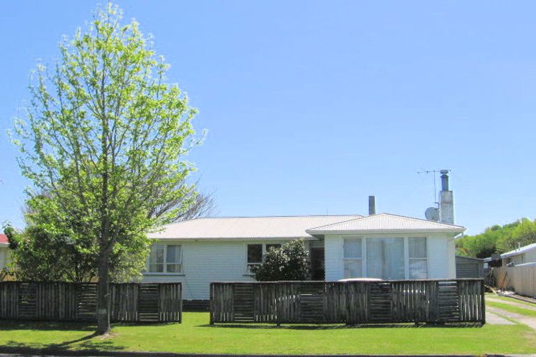 Photo of property in 16 Mary Street, Mangapapa, Gisborne, 4010