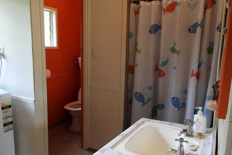 Photo of property in 3 Stony Bay Road, Port Charles, Coromandel, 3584