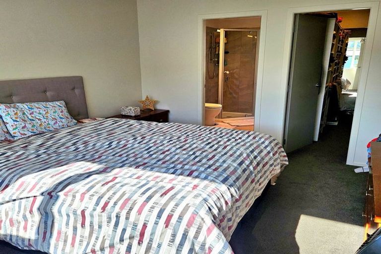 Photo of property in 3 Kamana Way, Kenepuru, Porirua, 5022