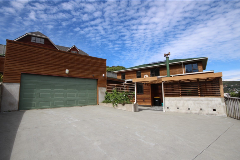 Photo of property in 42-44 David Crescent, Karori, Wellington, 6012