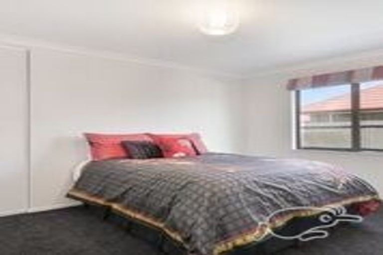 Photo of property in 1 Teal Close, Woolston, Christchurch, 8023