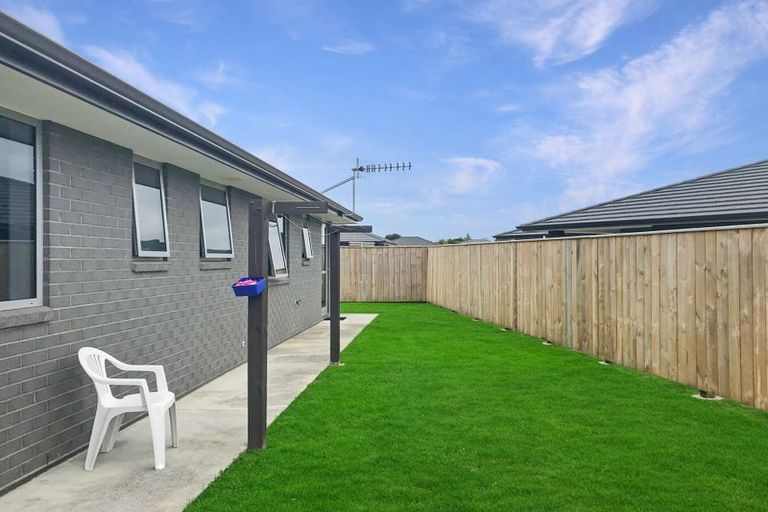 Photo of property in 35 Oldfield Lane, Marton, 4710