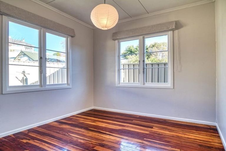 Photo of property in 6a Crosby Street, Havelock North, 4130