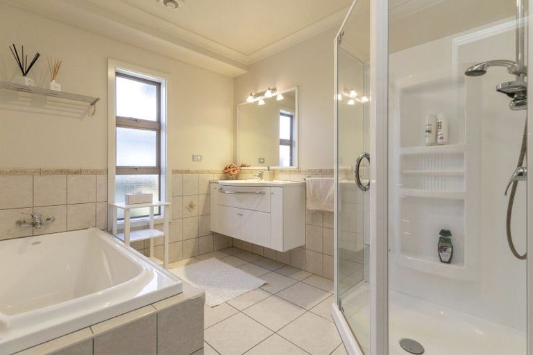 Photo of property in 1 Birchwood Lane, Hilltop, Taupo, 3330