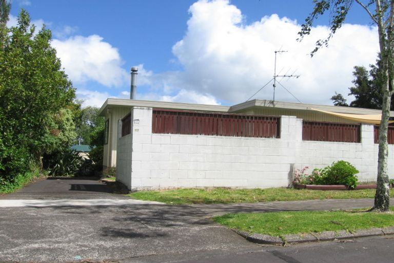 Photo of property in 17 Phoenix Place, Papatoetoe, Auckland, 2025