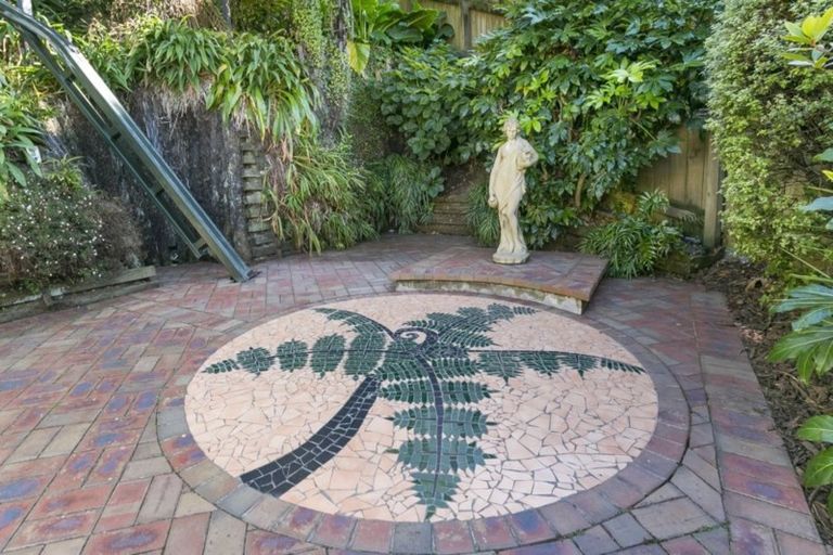 Photo of property in 31 Rawhiti Terrace, Kelburn, Wellington, 6012