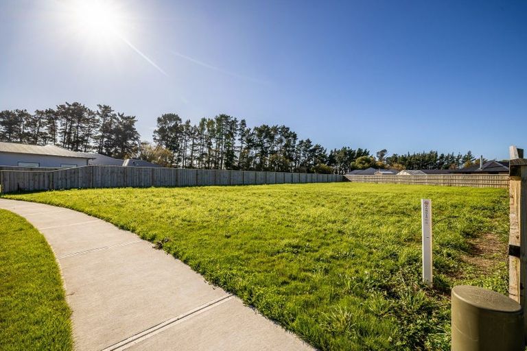 Photo of property in 2 Harrier Place, Amberley, 7410