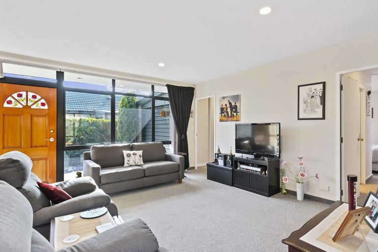 Photo of property in 3b Heihei Place, Paraparaumu, 5032