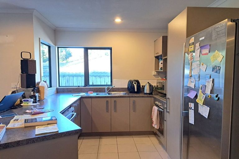Photo of property in 92 Raukawa Street, Stokes Valley, Lower Hutt, 5019