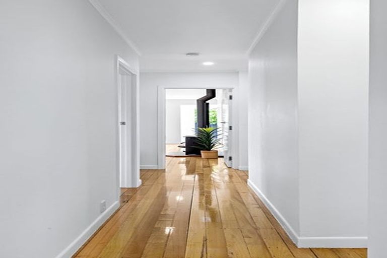 Photo of property in 630 Te Atatu Road, Te Atatu Peninsula, Auckland, 0610