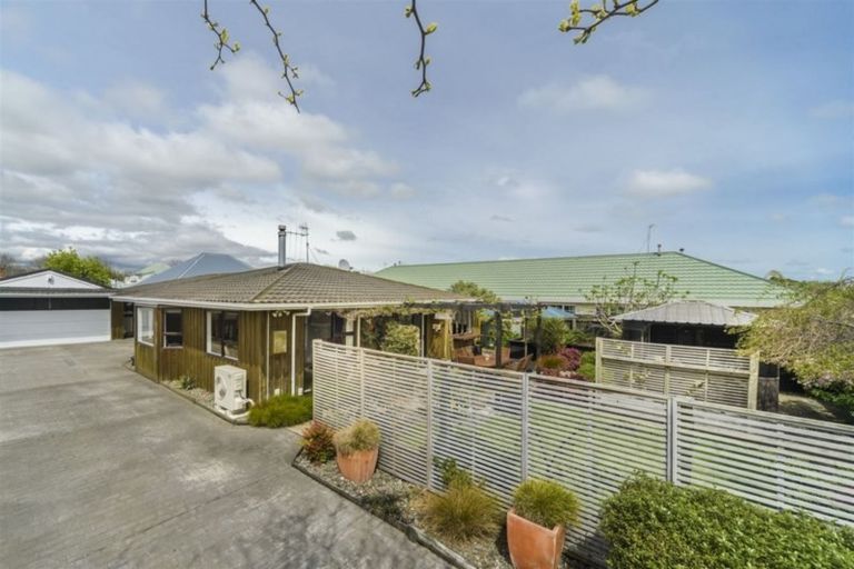 Photo of property in 3 Newland Court, Palmerston North, 4410