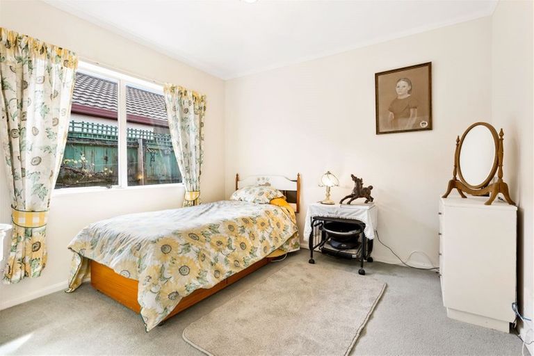 Photo of property in 18 Maurice Borich Place, Henderson, Auckland, 0610