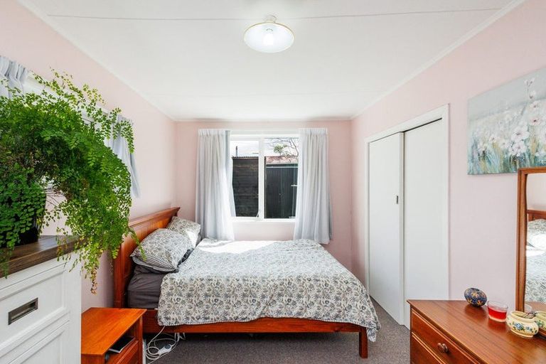 Photo of property in 8a Bond Street, Marton, 4710