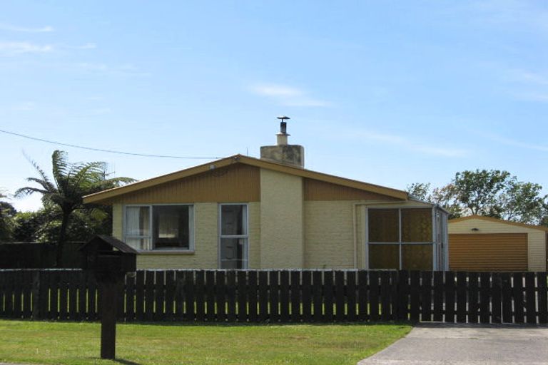 Photo of property in 10 Cook Street, Carters Beach, Westport, 7825