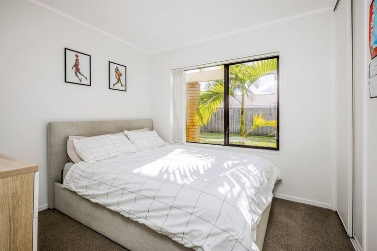 Photo of property in 8 Colt Place, Randwick Park, Auckland, 2105