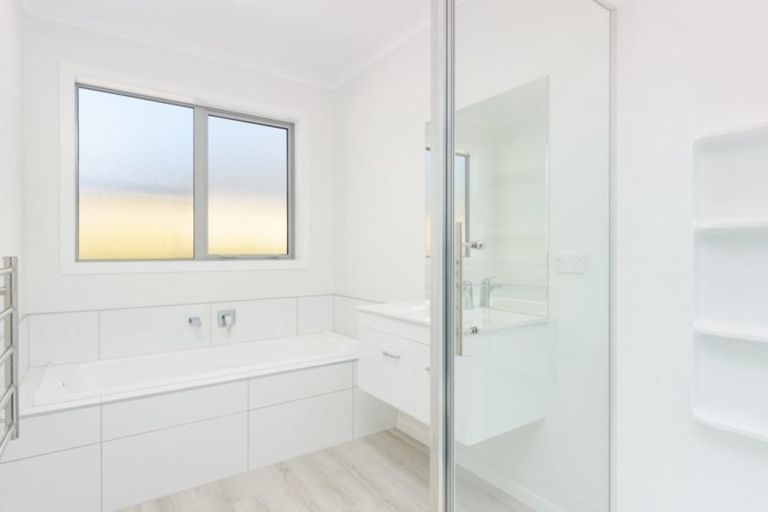 Photo of property in 73b Pakanga Grove, Pyes Pa, Tauranga, 3112