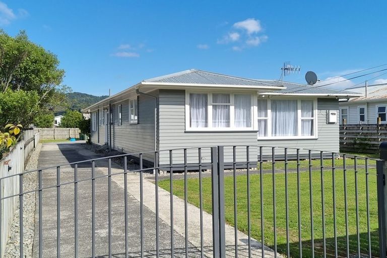 Photo of property in 95 Moohan Street, Wainuiomata, Lower Hutt, 5014