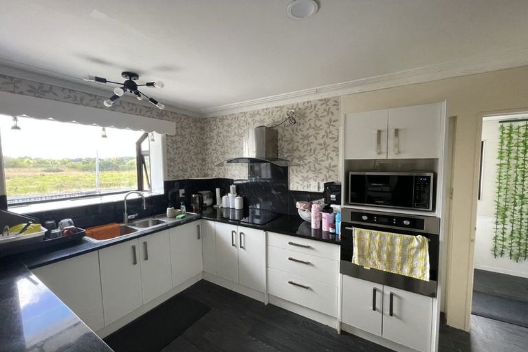 Photo of property in 454 Porchester Road, Randwick Park, Auckland, 2105