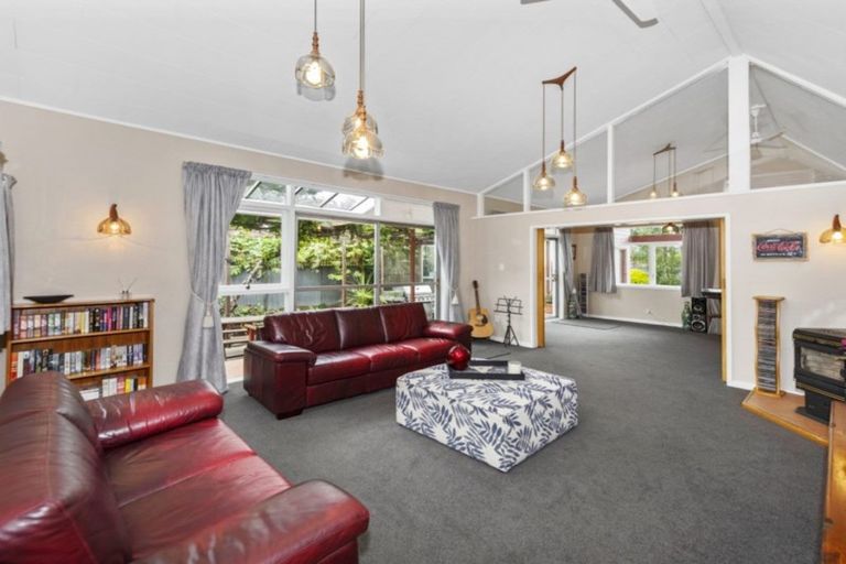 Photo of property in 34 Munro Street, Redwood, Christchurch, 8051