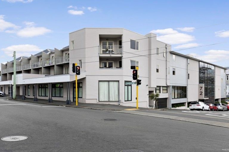 Photo of property in Luxford Villas, 116/72 Herald Street, Berhampore, Wellington, 6023