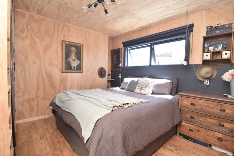 Photo of property in 319 High Street South, Carterton, 5713