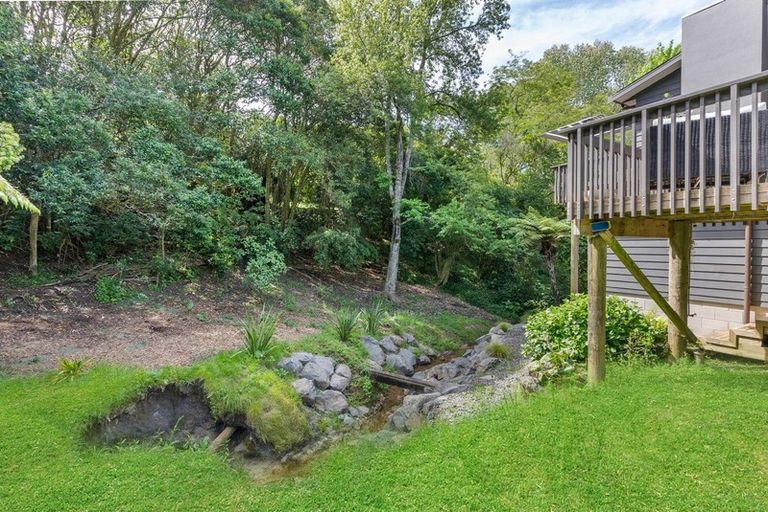 Photo of property in 25 Bemrose Place, Cockle Bay, Auckland, 2014