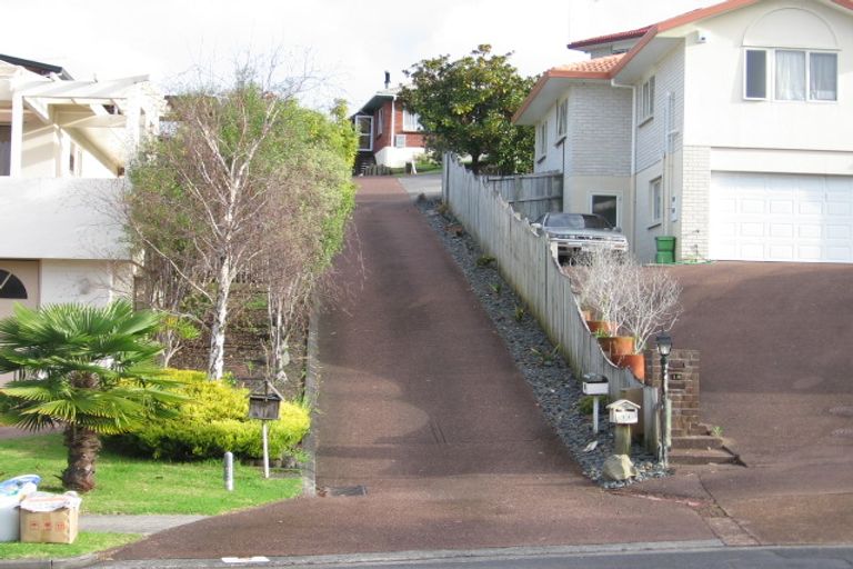 Photo of property in 2/12 Spears Place, Botany Downs, Auckland, 2010