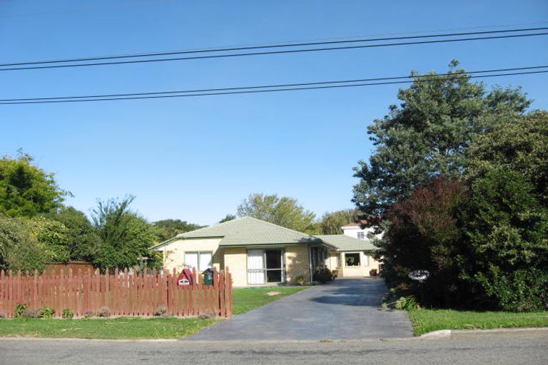 Photo of property in 8b Johnston Street, Leeston, 7632