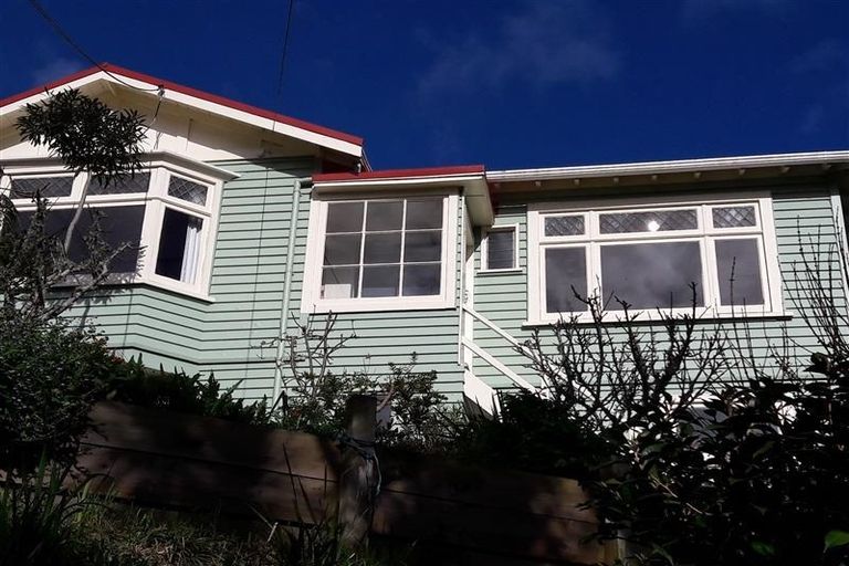 Photo of property in 4 Paisley Terrace, Karori, Wellington, 6012