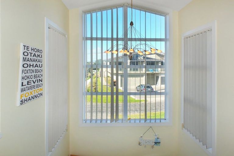 Photo of property in 34 Nelson Street, Foxton Beach, Foxton, 4815