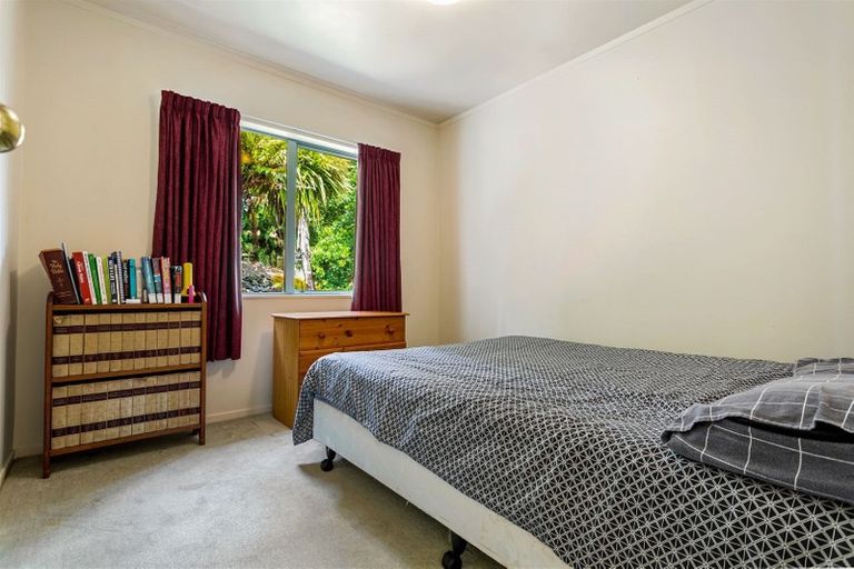 Photo of property in 3/14 Sungrove Rise, Sunnyvale, Auckland, 0612