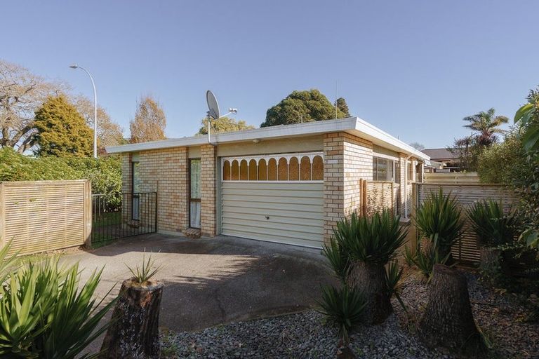 Photo of property in 415 Devonport Road, Tauranga South, Tauranga, 3112