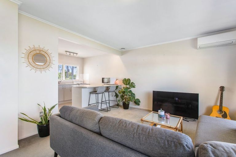 Photo of property in 2/84 Jutland Road, Hauraki, Auckland, 0622