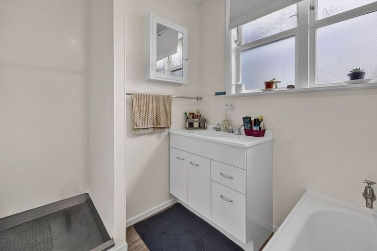 Photo of property in 25 Waihi Road, Hawera, 4610