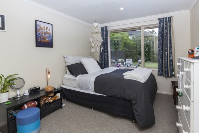 Photo of property in 54 Westpark Drive, Burnside, Christchurch, 8053