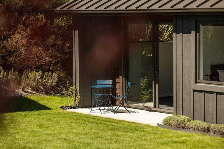 Photo of property in 6 Pendeen Crescent, Jacks Point, Queenstown, 9371