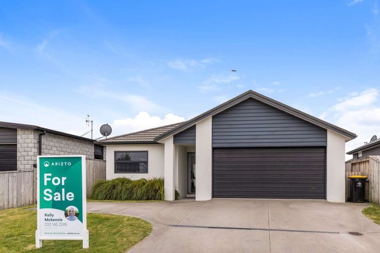 Photo of property in 34 Marion Crescent, Papamoa Beach, Papamoa, 3118