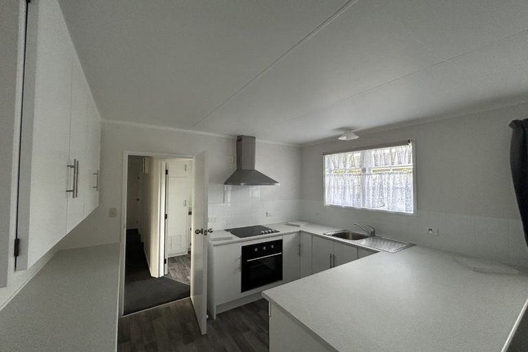 Photo of property in 36 Saint Annes Street, Levin, 5510