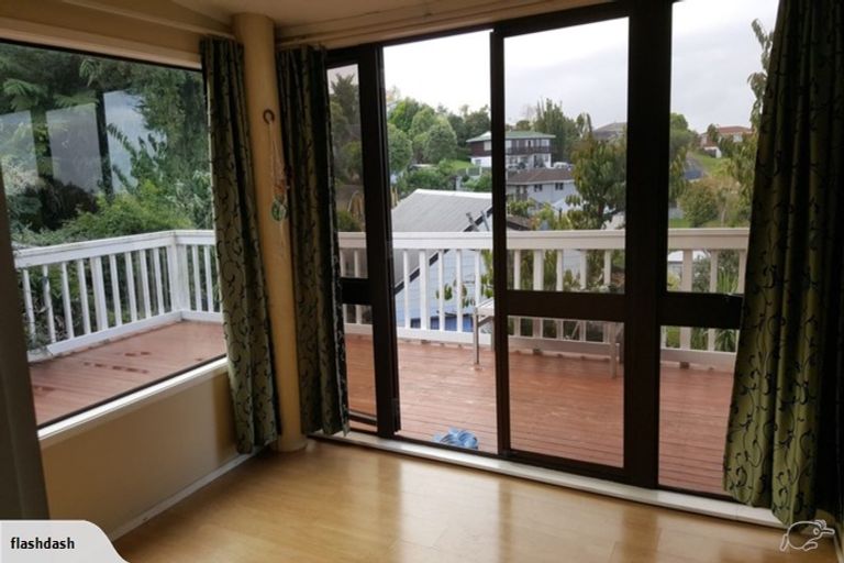 Photo of property in 45 Agincourt Street, Glenfield, Auckland, 0629