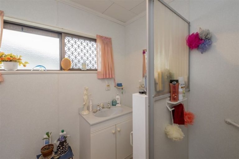 Photo of property in 15 Cook Street, Foxton, 4814