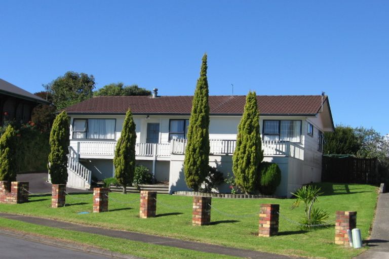 Photo of property in 23 Sheralee Place, Bucklands Beach, Auckland, 2014