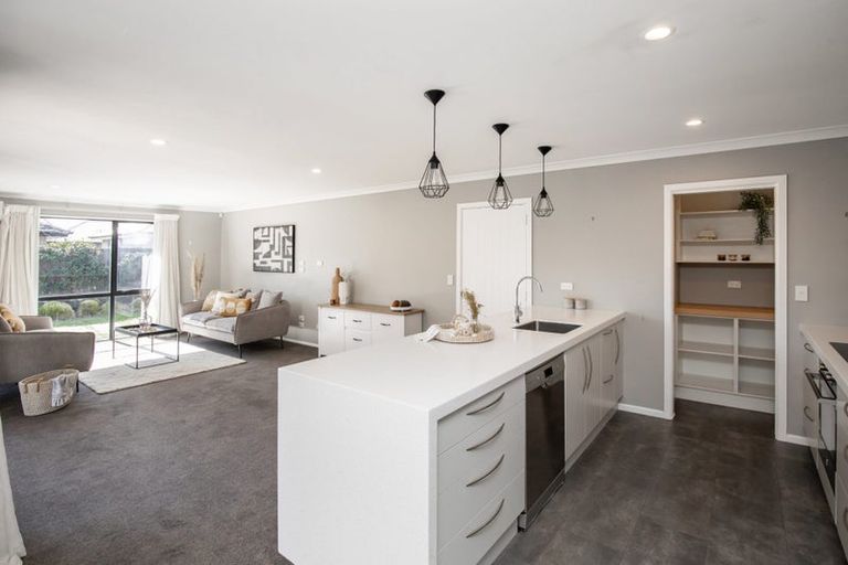 Photo of property in 4 Te Aue Street, Marshland, Christchurch, 8083