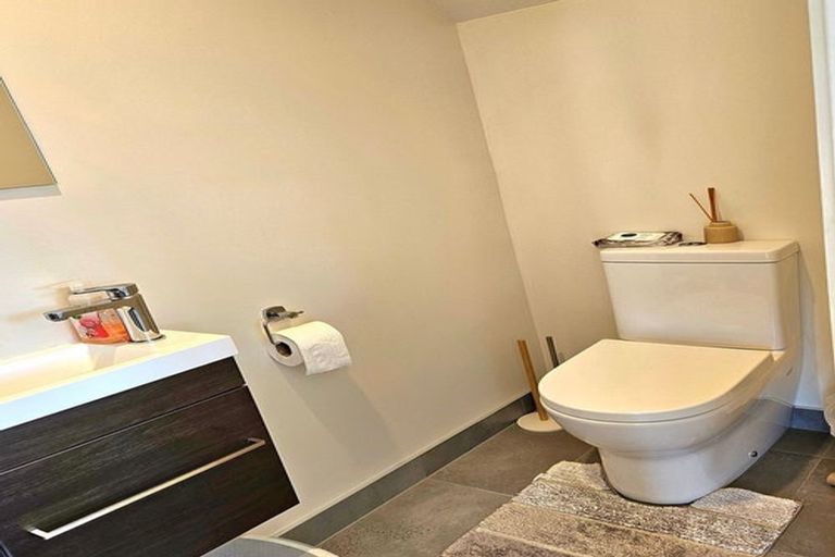 Photo of property in 3 Kamana Way, Kenepuru, Porirua, 5022