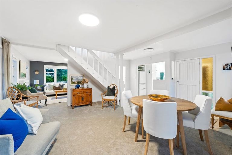 Photo of property in 2a Hauraki Road, Hauraki, Auckland, 0622