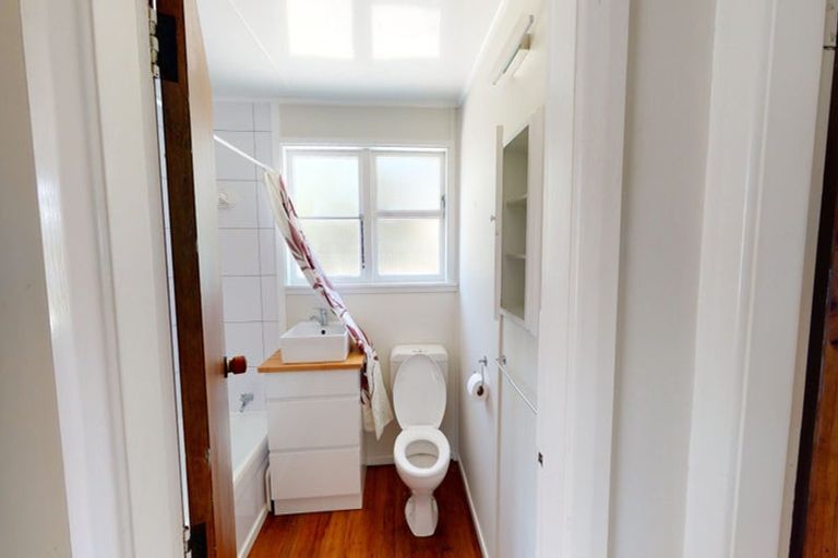 Photo of property in 20 Stephen Street, Johnsonville, Wellington, 6037