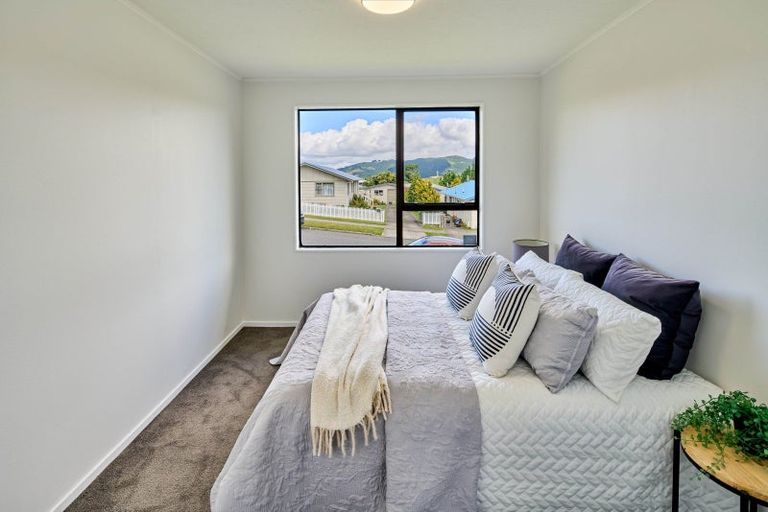 Photo of property in 27 Invercargill Drive, Kelson, Lower Hutt, 5010