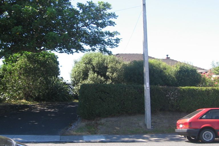 Photo of property in 2/71 Forrest Hill Road, Milford, Auckland, 0620