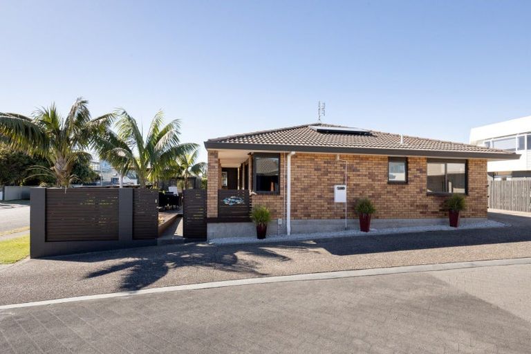 Photo of property in 420a Oceanbeach Road, Mount Maunganui, 3116